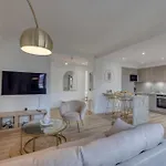 #he The Golden Escape Ile Verte Luminous Renovated Apartment *