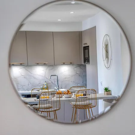 #he The Golden Escape Ile Verte Luminous Renovated Апартаменти Гренобль
