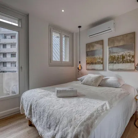 #he The Golden Escape Ile Verte Luminous Renovated