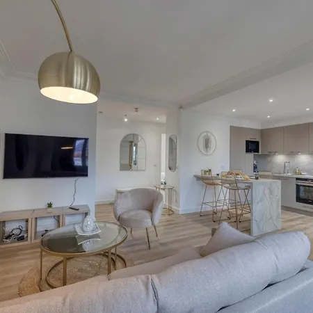 #he The Golden Escape Ile Verte Luminous Renovated Apartmán *