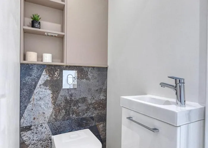 #he The Golden Escape Ile Verte Luminous Renovated Apartment