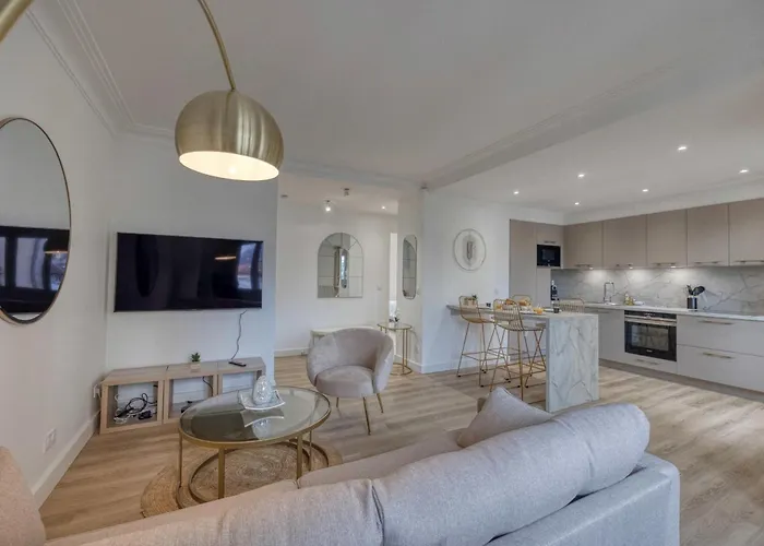 #he The Golden Escape Ile Verte Luminous Renovated Apartment *