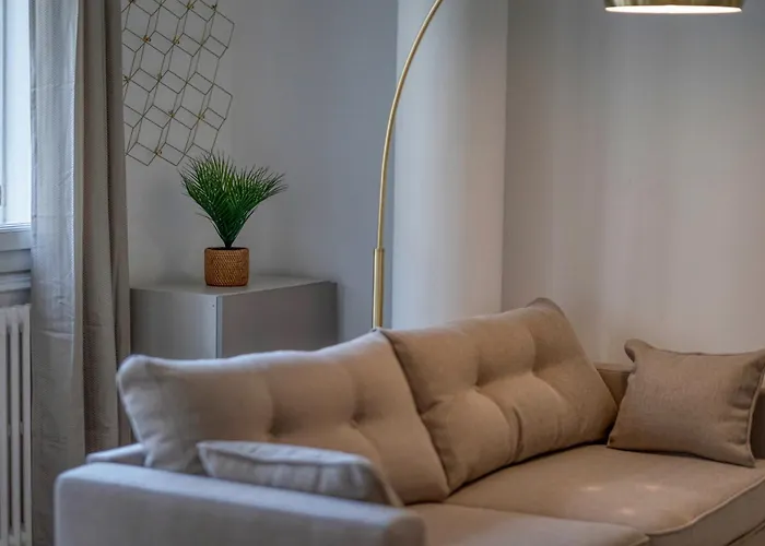 #he The Golden Escape Ile Verte Luminous Renovated Апартаменти