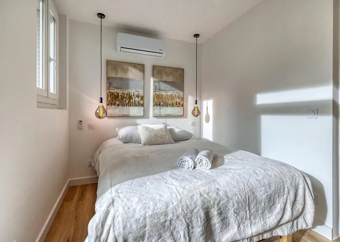 #he The Golden Escape Ile Verte Luminous Renovated